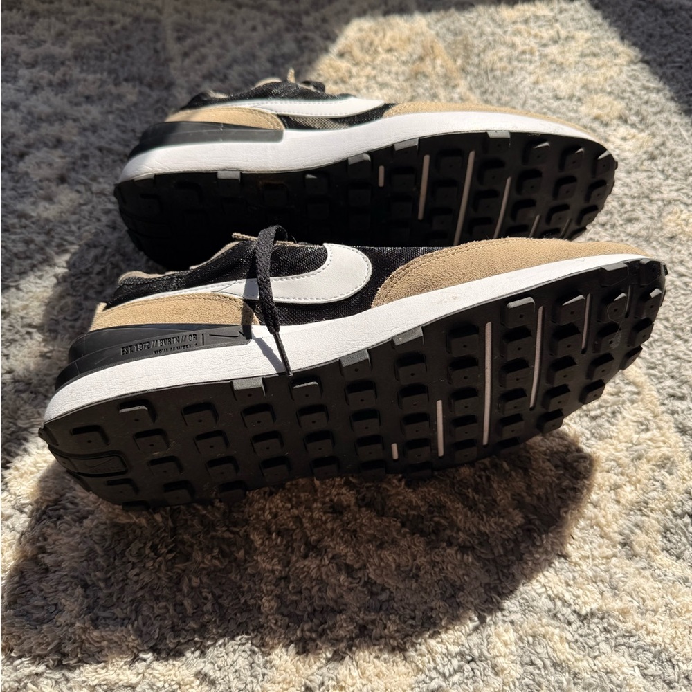 Nike Black and Tan Athletic Shoes - Picture 6 of 7